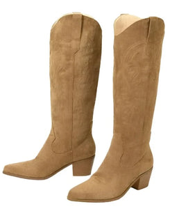 Bottes hautes brodées – Talon épais, style à enfiler