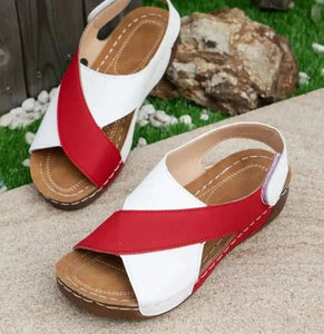 Sandales compensées à brides croisées ColorBlock pour femmes