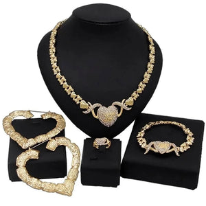 Ensemble de bijoux de fiançailles et de mariage en or