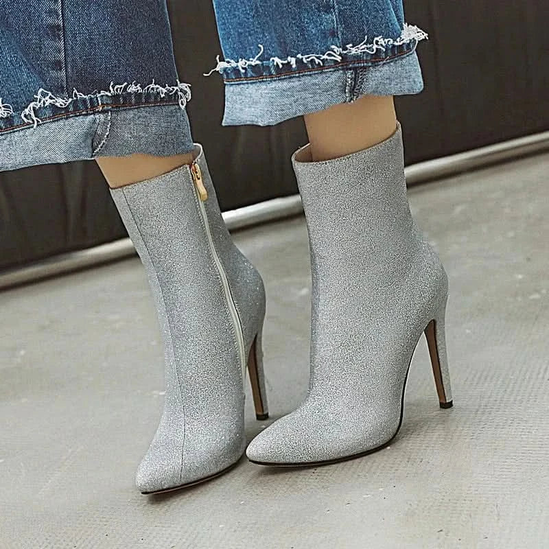 Bottes à talons aiguilles et bout pointu pailletés