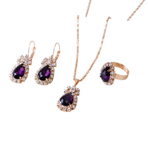 Ensemble collier, boucles d'oreilles et bague en strass goutte d'eau