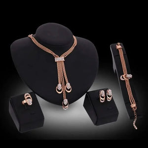 Ensemble de bijoux de mariée indiens en or