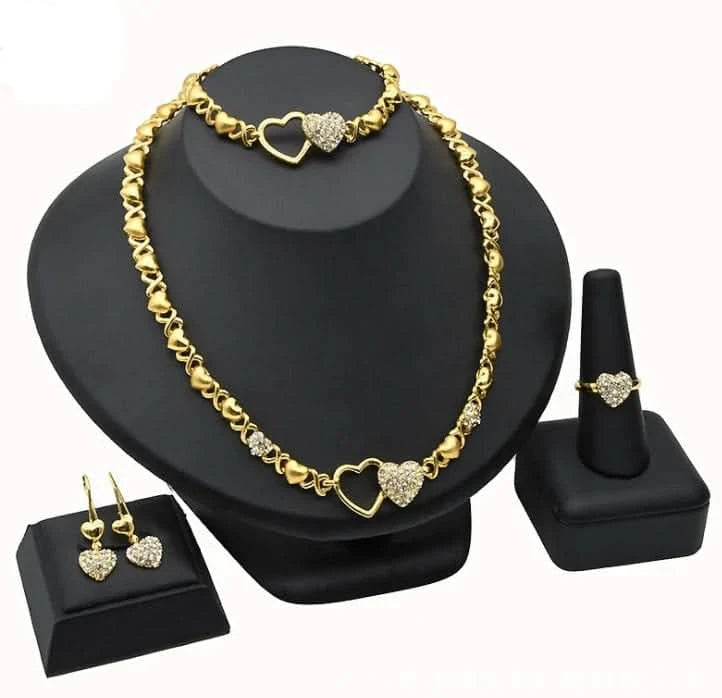 Ensemble de bijoux de fiançailles et de mariage en or