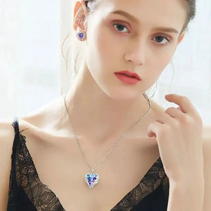 Collier en cristal en forme de cœur