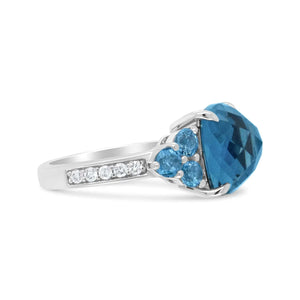 Bague en or blanc 18 carats, 10 mm, sertie d'une topaze bleue taille coussin et de diamants 1/6 ct (couleur FG, pureté VS1-VS2)