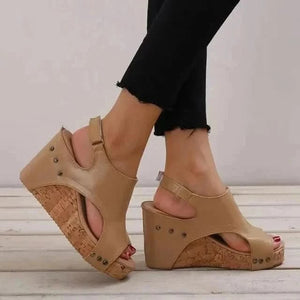 Retro Orthopedic Sandals with High Heel and Platform