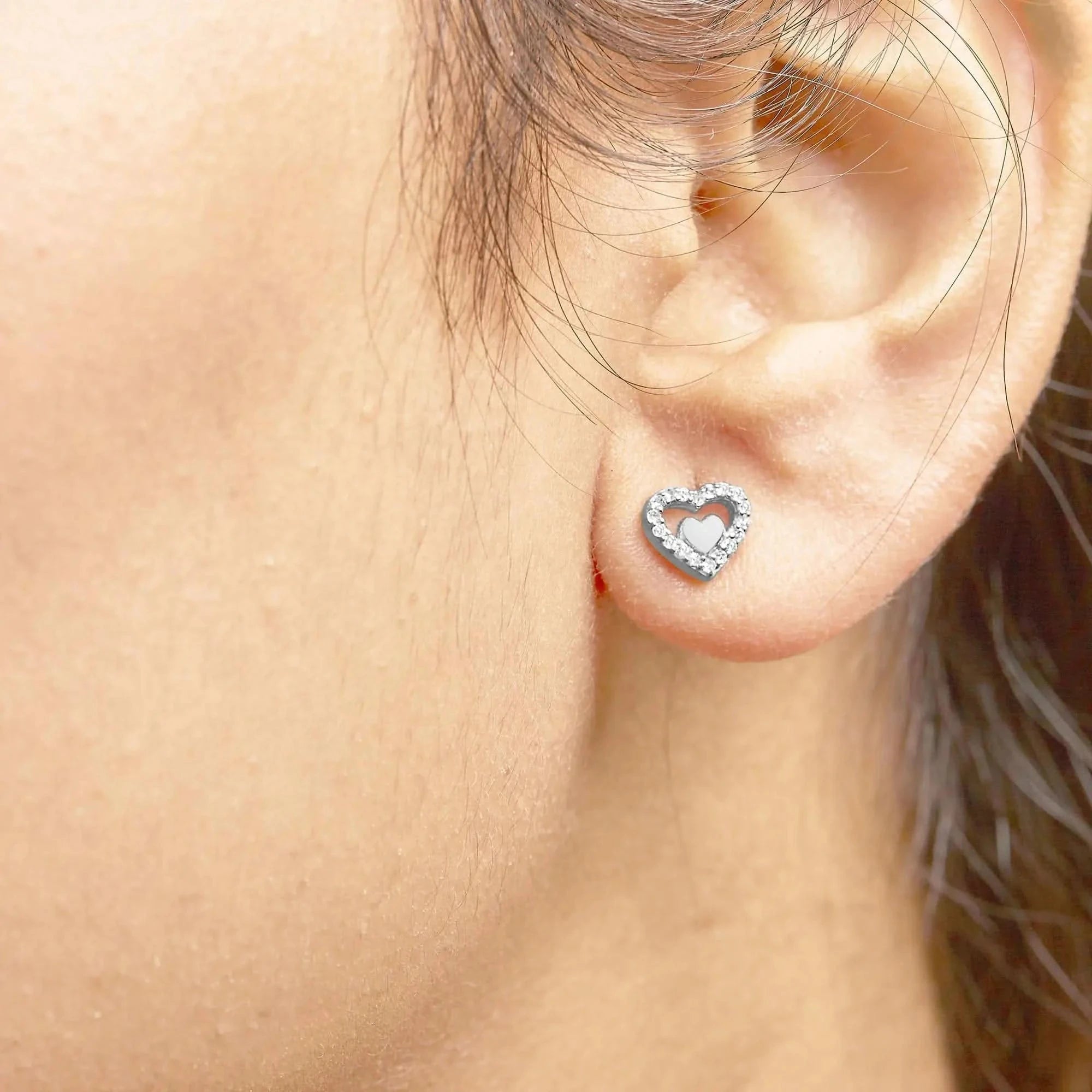Boucles d'oreilles à tige en argent sterling 925 avec diamants de 1/6 ct et double cœur ouvert - Couleur de diamant au choix