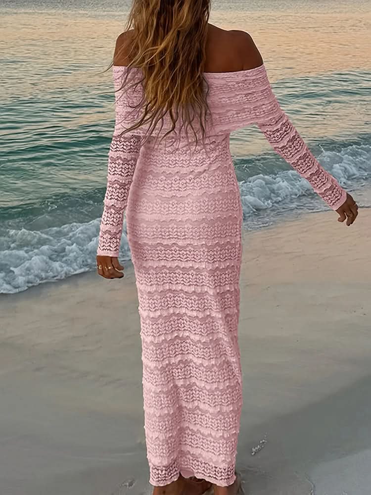 25e édition : élégante robe longue en dentelle à épaules dénudées, style mondain emblématique