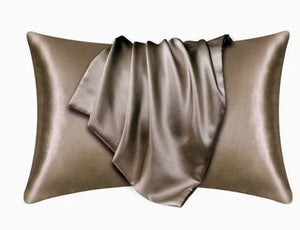 Taie d'oreiller de luxe en satin de soie 