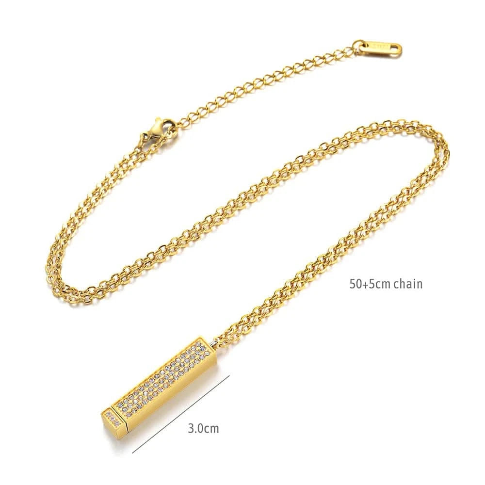 Collier de poupée en diamant gravé à faire soi-même